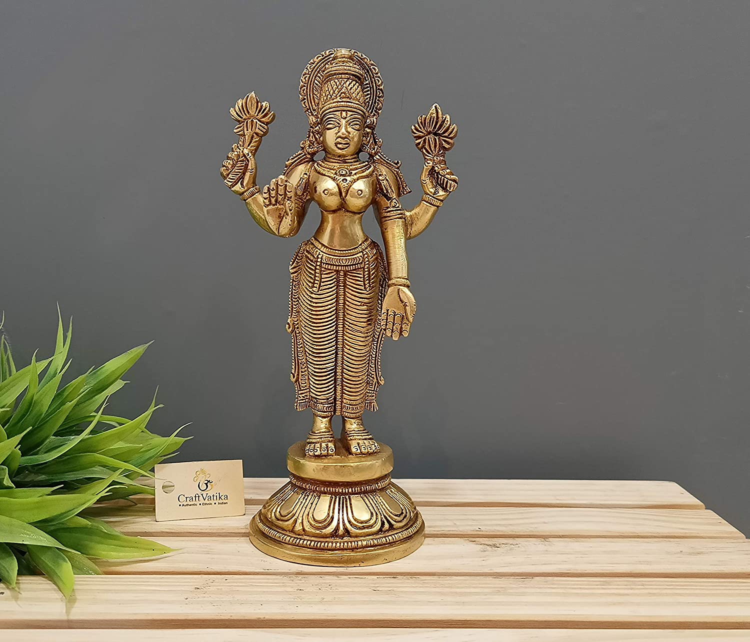 Brass Goddess Laxmi Decorative Murti Showpiece Lbs118